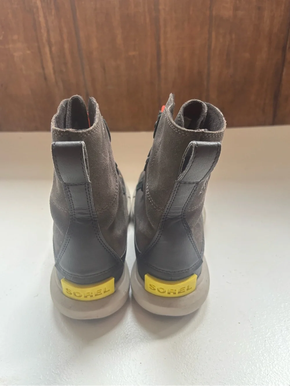 Sorel Kids' Explorer Lace waterproof boots in grey size 4 youth